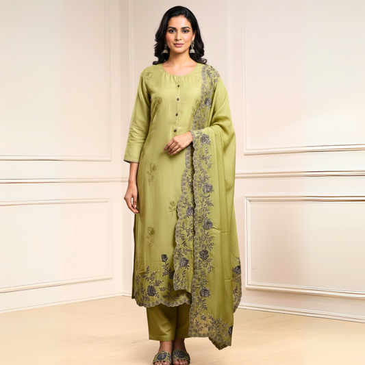 The Gulnar Resham Embroidered Chanderi Kurta Set (Light Pastel Green)